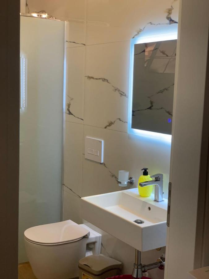 Amazing Familiar Apartments And Rooms Sarande Luaran gambar