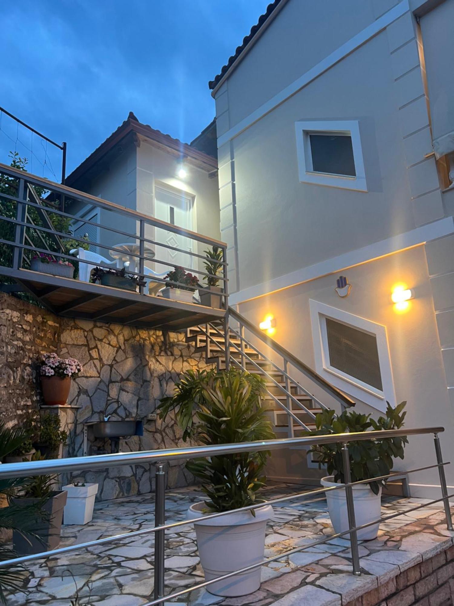 Amazing Familiar Apartments And Rooms Sarande Luaran gambar